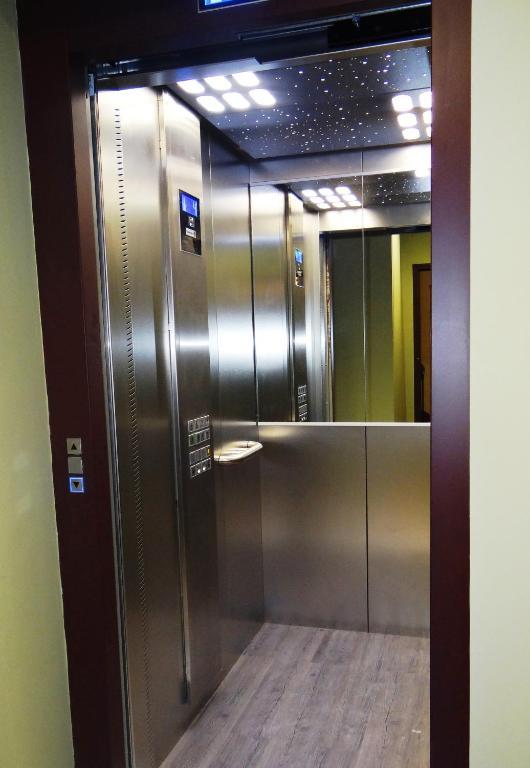 Hotel Montmartre Paryż Zewnętrze zdjęcie